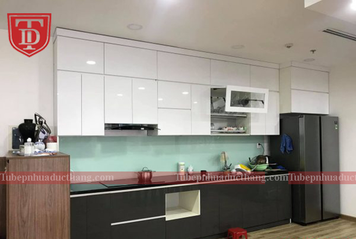 Bề mặt tủ bếp khi đã được vệ sinh