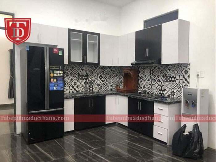 Màu sắc tủ bếp nhựa